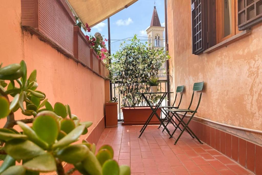 Апартаменты Trevi Charme Рим Экстерьер фото
